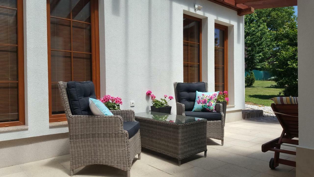 Village Romantic Apartments Near Cesky Krumlov (Adults Only) Strizov Exteriör bild